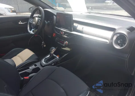 2024 Kia Forte Gt-Line z USA, uszkodzony, nr VIN 3KPF54AD2RE745874